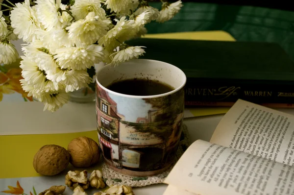 Koffie en boeken — Stockfoto