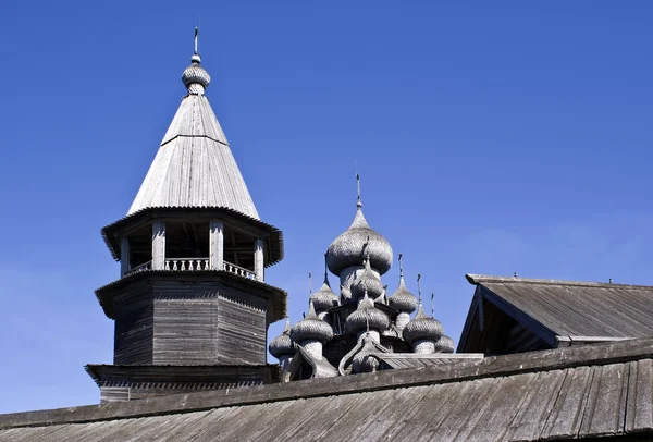 Karelia. Kizhi. A belltower and Preobraz — Stock Photo, Image