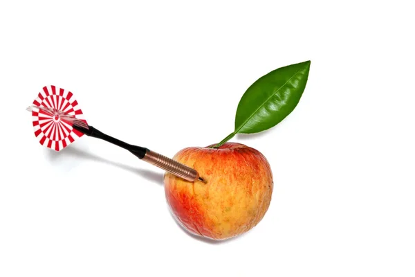 Dart trafić jabłko — Zdjęcie stockowe