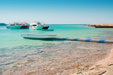 beach yakınındaki tekneler