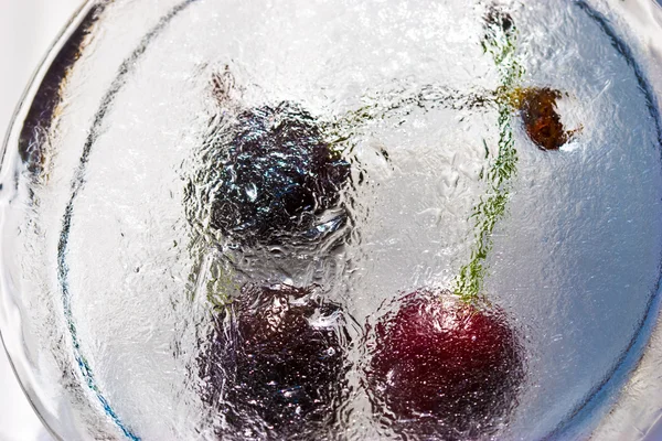 Заморожені вишня — стокове фото