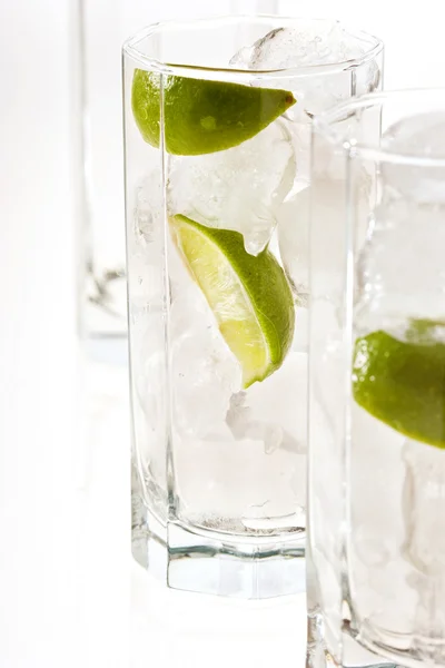 Cold lime cocktail — Stock Photo, Image