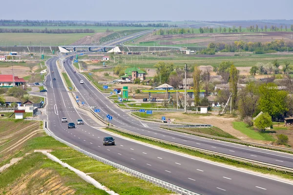 Moderne Autobahn — Stockfoto