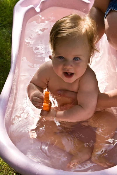 Babybaden — Stockfoto