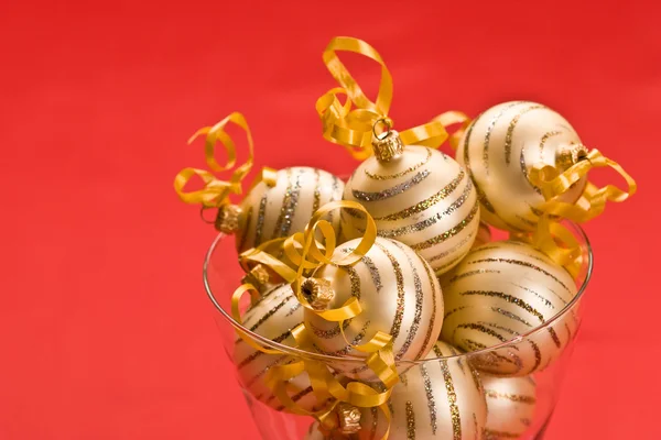 Χριστουγεννιάτικα χρυσή μπάλα — Φωτογραφία Αρχείου