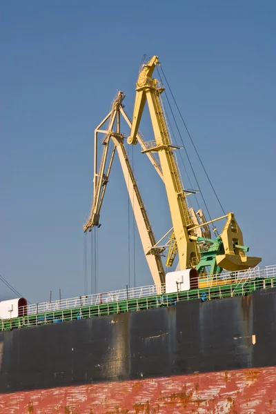 Crane of cargo ship — Stock Photo, Image