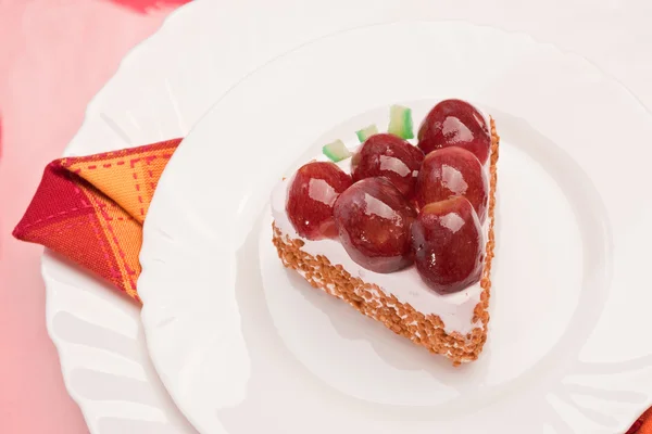 Fancy cake met druiven — Stockfoto