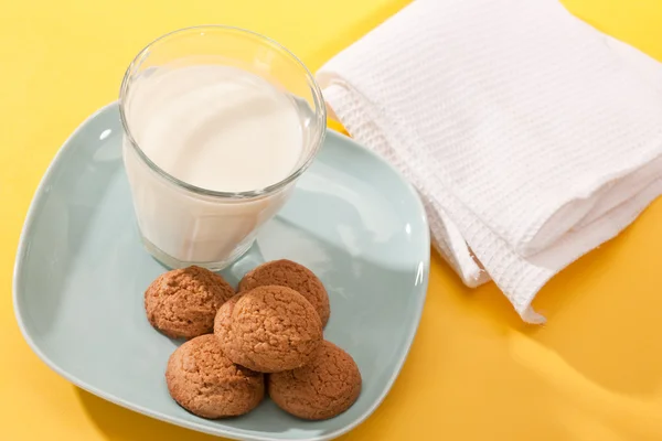 Latte e pasticceria — Foto Stock