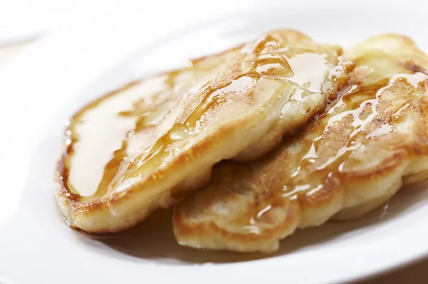 Pancake con miele — Foto Stock