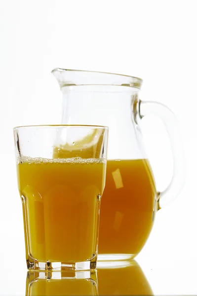 Succo d'arancia in una brocca — Foto Stock