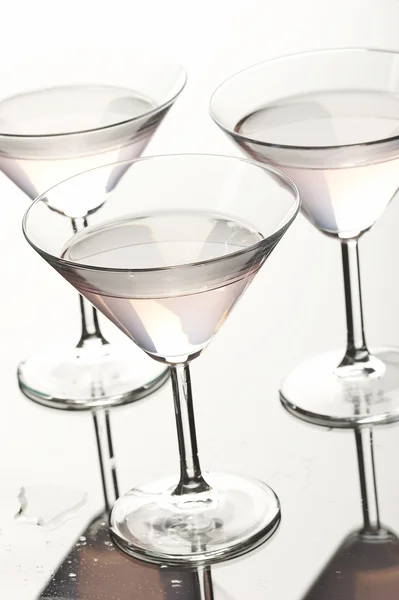 Üç kokteyl bardağı — Stok fotoğraf