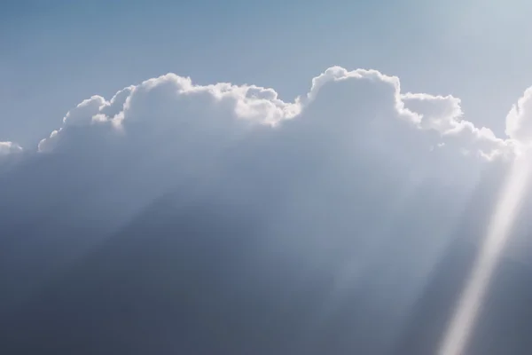 Bewolkte lucht — Stockfoto