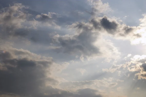 Raios e nuvens — Fotografia de Stock