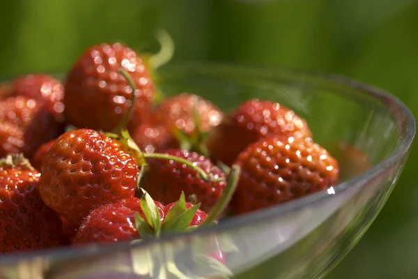 Strawberry's snack egy üvegtál — Stock Fotó