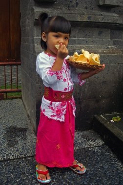 Indonesian girl eating clipart