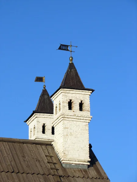 Torens met een windvane — Stockfoto