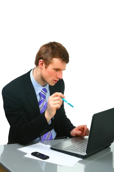 Jeune homme d'affaires, secrétaire ou étudiant avec ordinateur portable — Photo