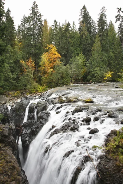 Vodopády v Kanadě — Stock fotografie