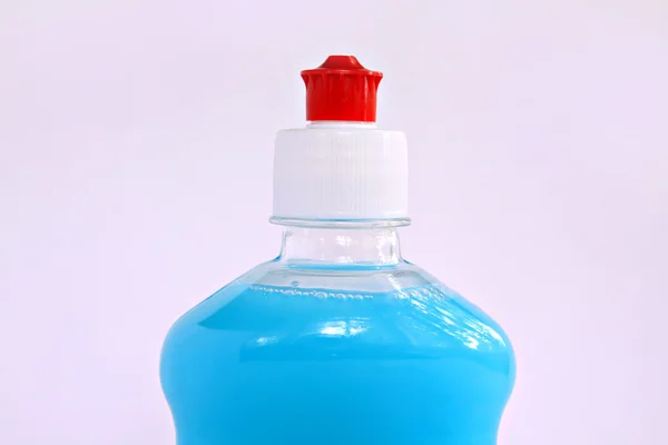 Blauwe vloeistof in fles — Stockfoto