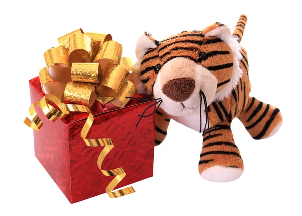 Noworoczne tygrysie szczenię z prezentem. — Zdjęcie stockowe