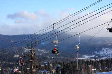 dağ-kayakçı lift.