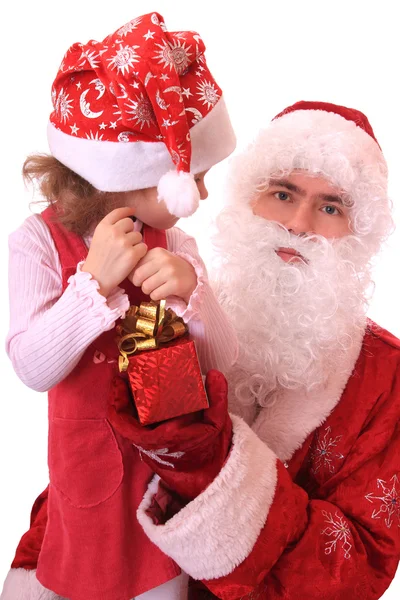 Santa claus a trpaslík s dárkem. — Stock fotografie