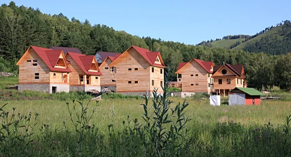 Nedokončená stavba dřevěného domu. — Stock fotografie