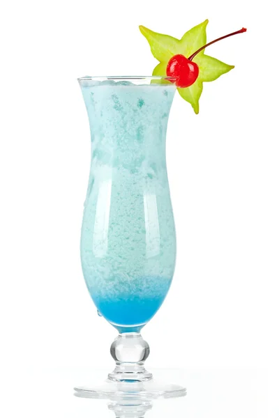 Cóctel tropical azul con creación de coco — Foto de Stock