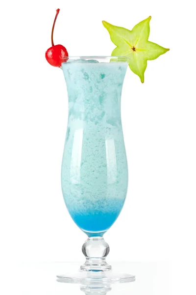 Blue tropical cocktail with coconut crea — Stock Photo, Image
