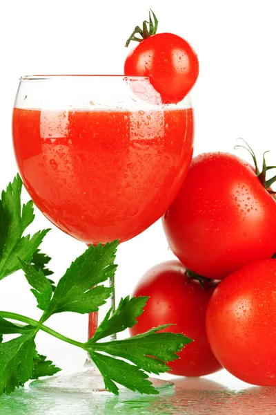 Taze domates suyu — Stok fotoğraf