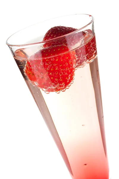 Champagne met aardbeien — Stockfoto