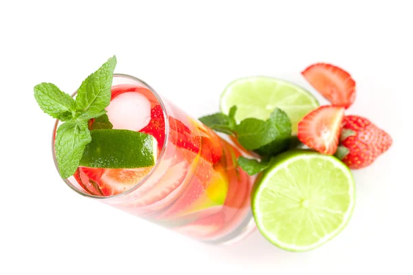 Strawberry mojito with lime — Stock Photo, Image