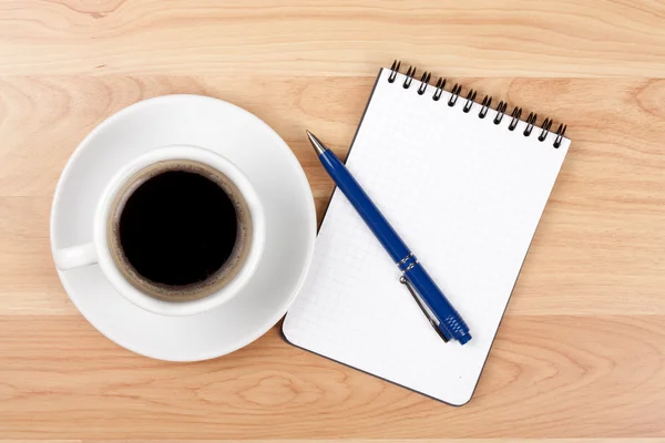 Espresso cup with blank notepad and pen — Stock Photo, Image