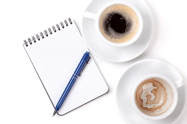 Organizador em branco com caneta e dois cafés — Fotografia de Stock