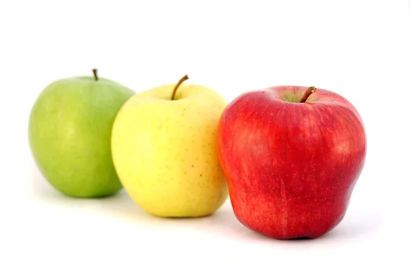 Wygląda na różne kolory trzy jabłka — Zdjęcie stockowe