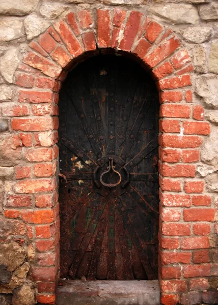 Velho metal porta fundo — Fotografia de Stock