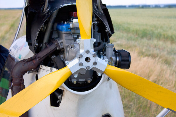 Двигатель самолета
