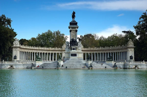 King Alfonso XII monument — Stock Photo, Image