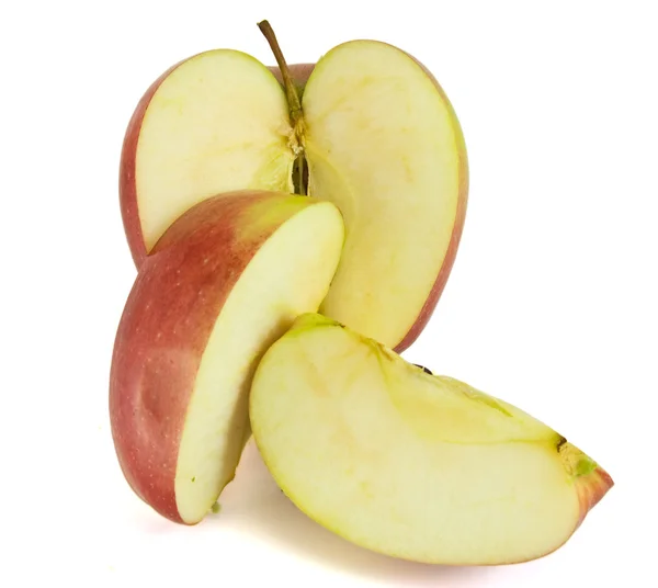 Beyaz izole Kırmızı elma dilim — Stok fotoğraf