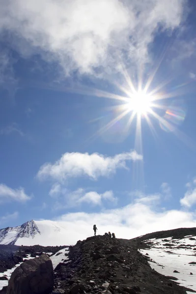 Wulkan kluchevskoy i słońce — Zdjęcie stockowe