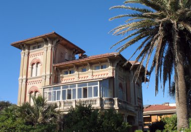 Villa nera deniz