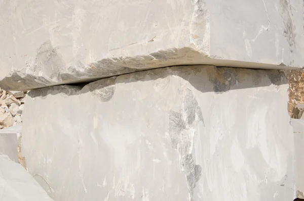 Blöcke aus weißem Marmor — Stockfoto