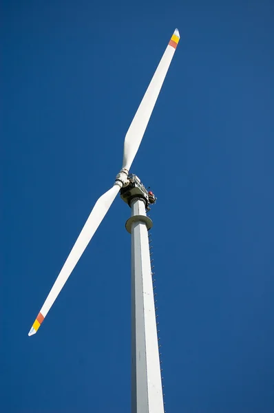 Mountain wind turbine — Stock Photo, Image