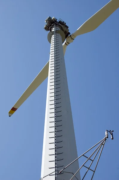Góra turbin wiatrowych — Zdjęcie stockowe