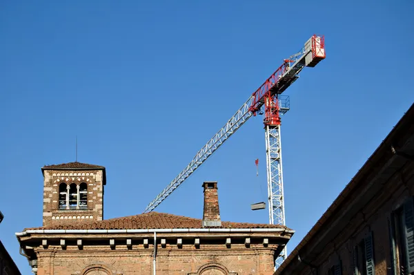 House renovation with jib crane — Stock Photo, Image