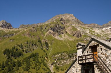 Rebbio mount in the italian Alps clipart