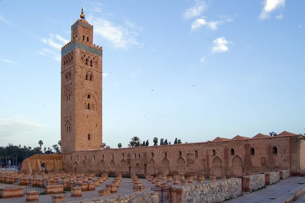 Minarett und Moschee in Marrakesch Koutoubia lizenzfreie Stockfotos