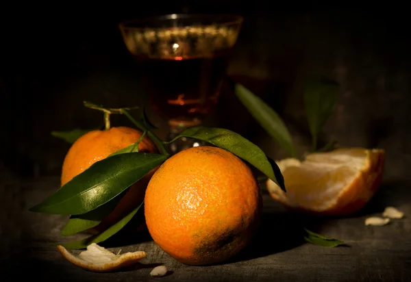 Mandarinen und Schnaps — Stockfoto