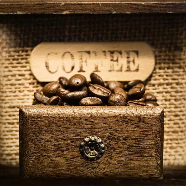 Antik Kahve değirmeni yakın çekim — Stok fotoğraf