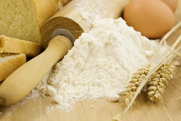 Bread preparation — Stock Photo, Image